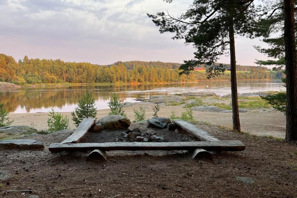 Attraktiv & Smart Funkishytte Pa Nes Strandhager. Årnes Exterior foto