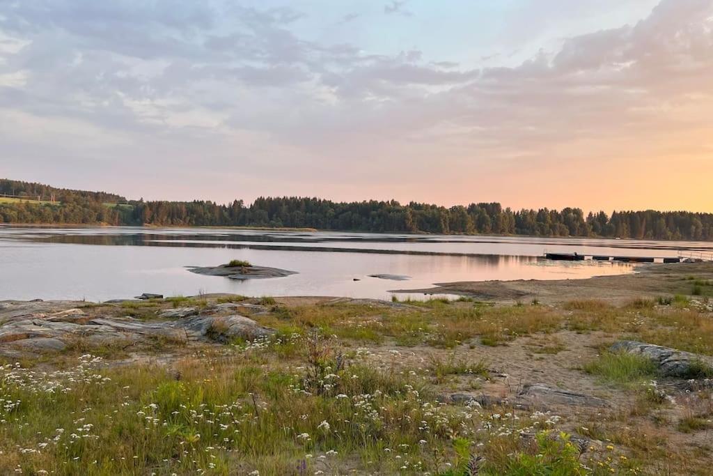 Attraktiv & Smart Funkishytte Pa Nes Strandhager. Årnes Exterior foto